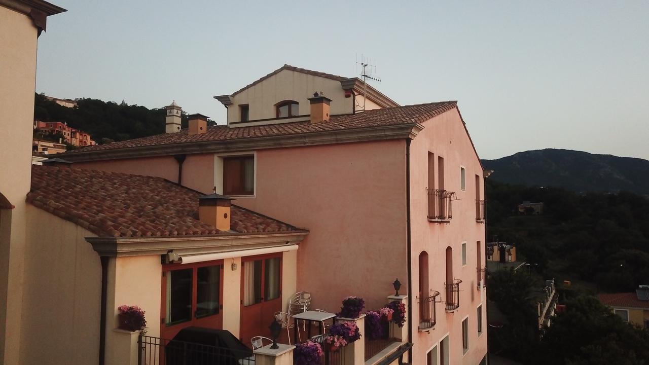 Hotel Marie Claire Lanusei Exterior photo